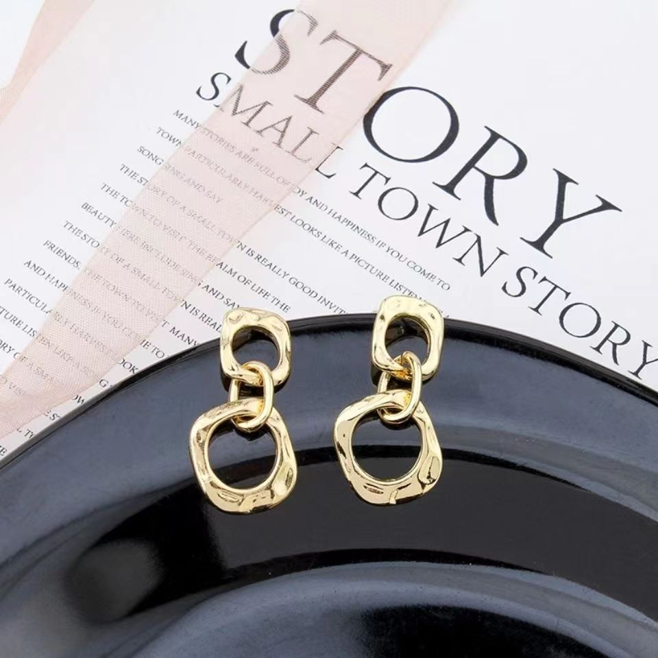 Fashion Circle Small Simple Frosty Geometric Shaped Alloy Earrings Female display picture 1