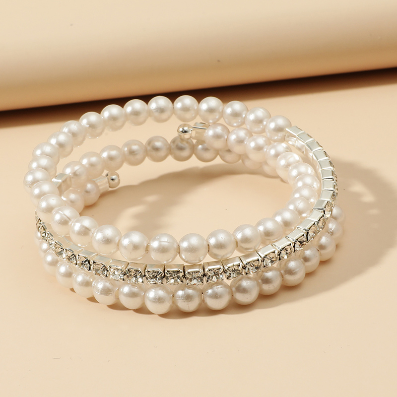 Fashion Multi-layer Chic Geometric Rhinestone Pearl Winding Bracelet display picture 2