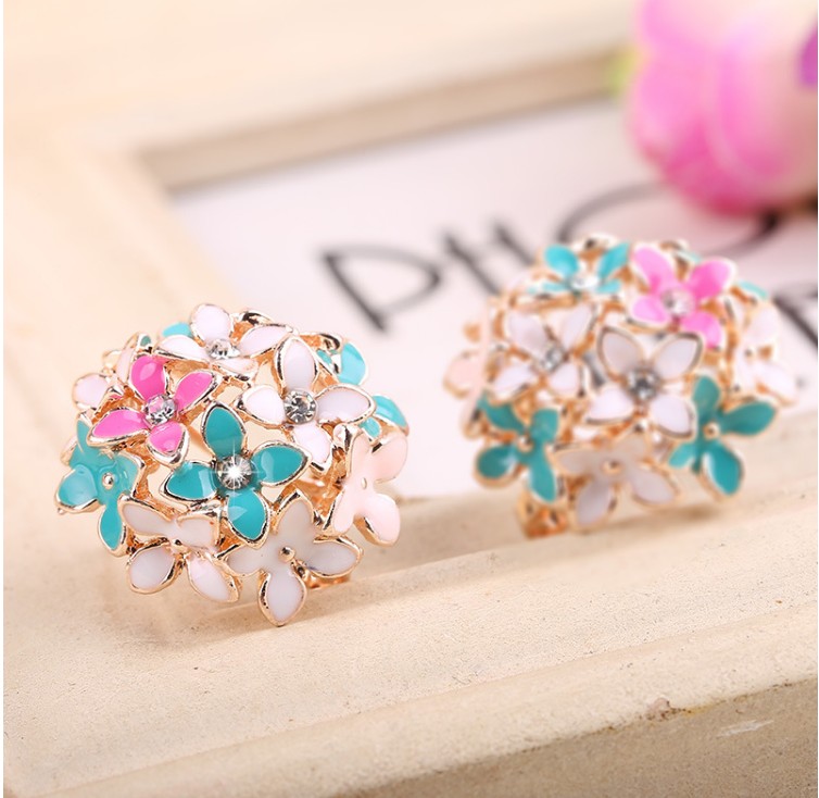 Fashion Colorful Round Hydrangea Drop Oil Diamond Flower Alloy Ear Clip display picture 5