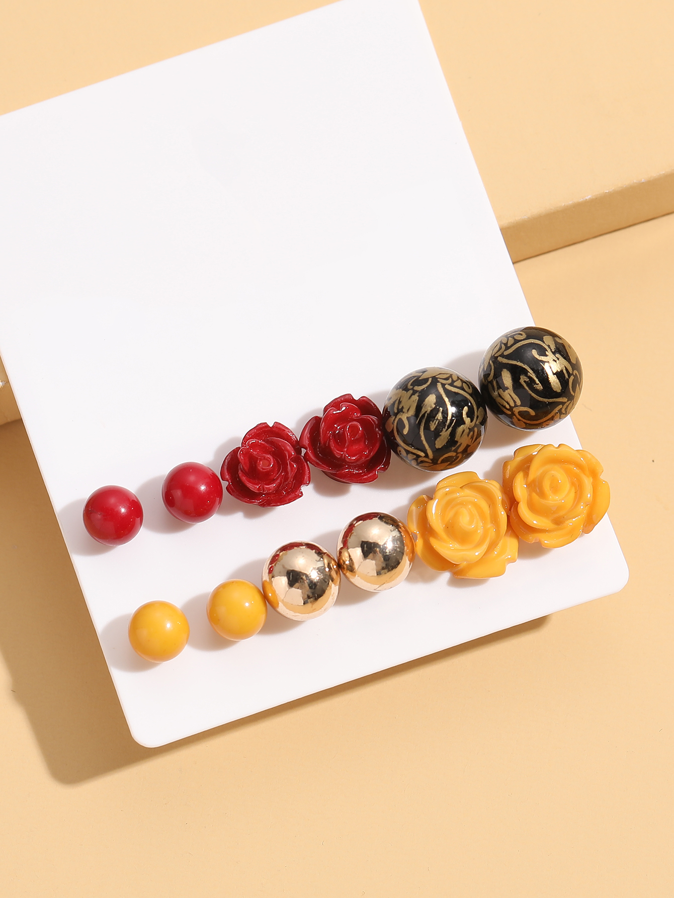 South Korea's Dongdaemun Exaggerated Combination Of Small Flower Ball Earrings Personality All-match Earrings display picture 3
