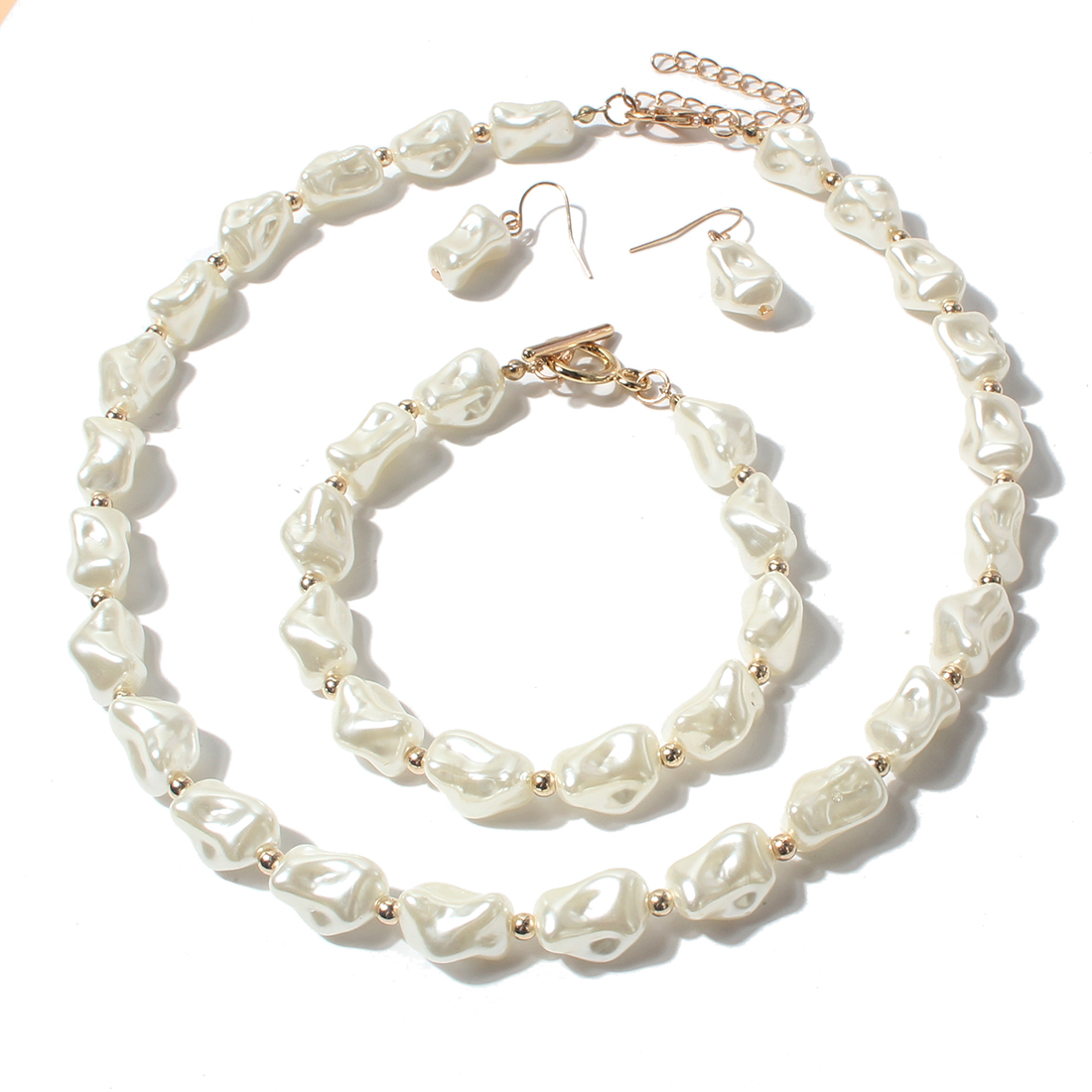 Fashion Irregular Shaped Pearl Ornament Three-piece Women's Necklace display picture 1