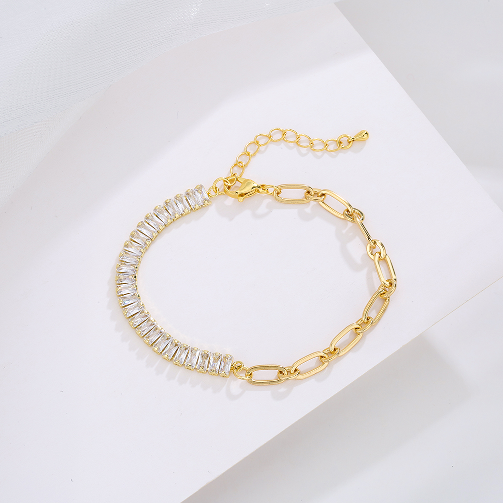 Simple Creative 18k Gold Plated Zircon Inlay Geometric Female Bracelet display picture 4