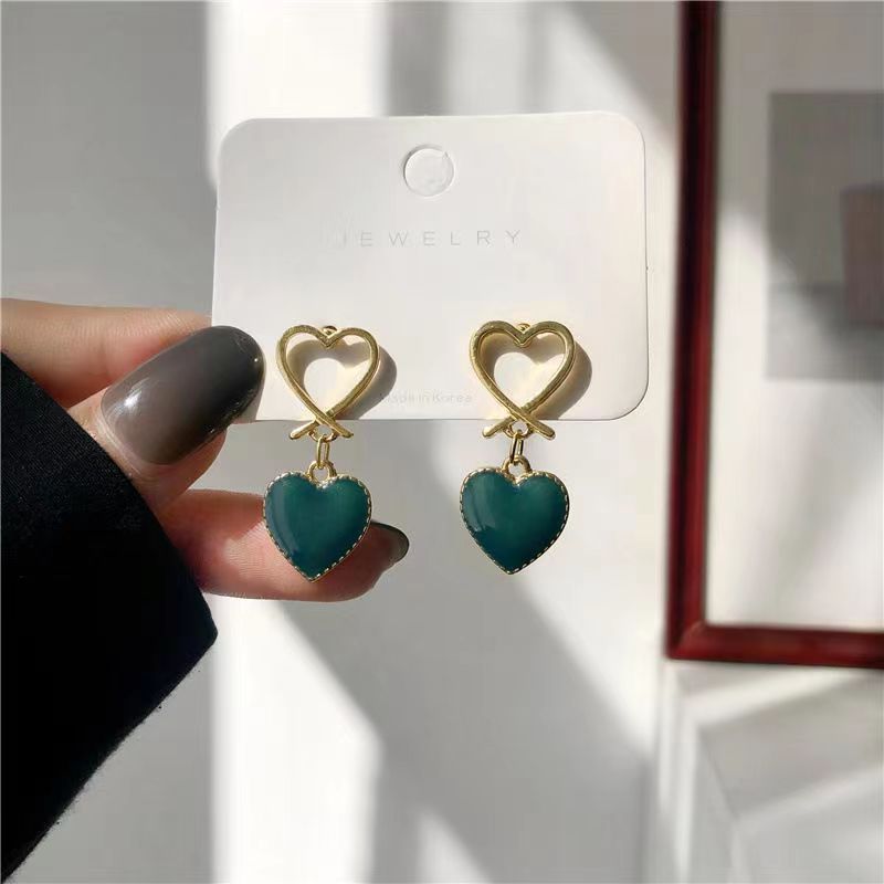 Fashion Simple Sweet Double Heart Shaped Dark Green Drop Oil Earrings display picture 1