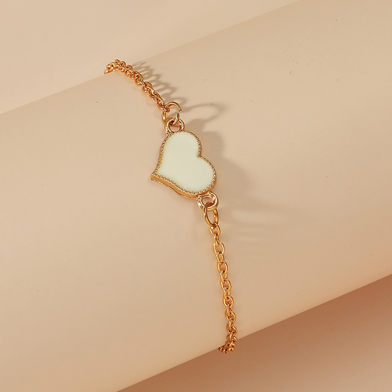 Fashion Cute Simple Oil Dripping Heart Shaped Alloy Bracelet display picture 1