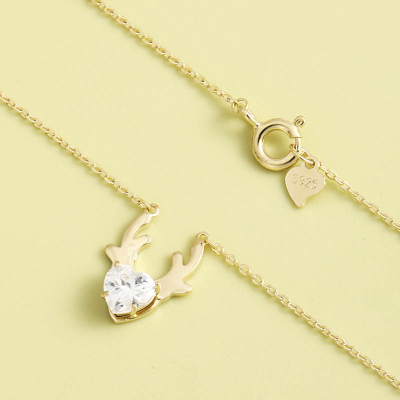 Light Luxury Niche Deer S925 Silver Necklace display picture 2