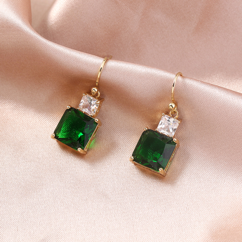 Niche Design Ins Style Jewelry Square Emerald Zircon Element Pendant Earrings display picture 5
