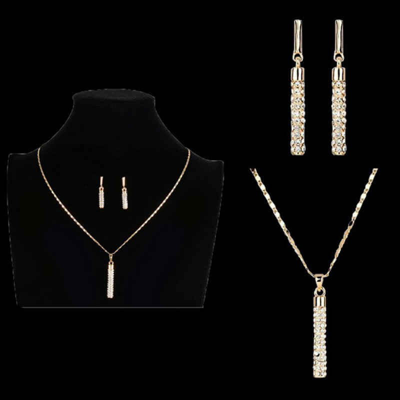 Fashion Geometric Diamond Cylindrical Stud Necklace Set display picture 3
