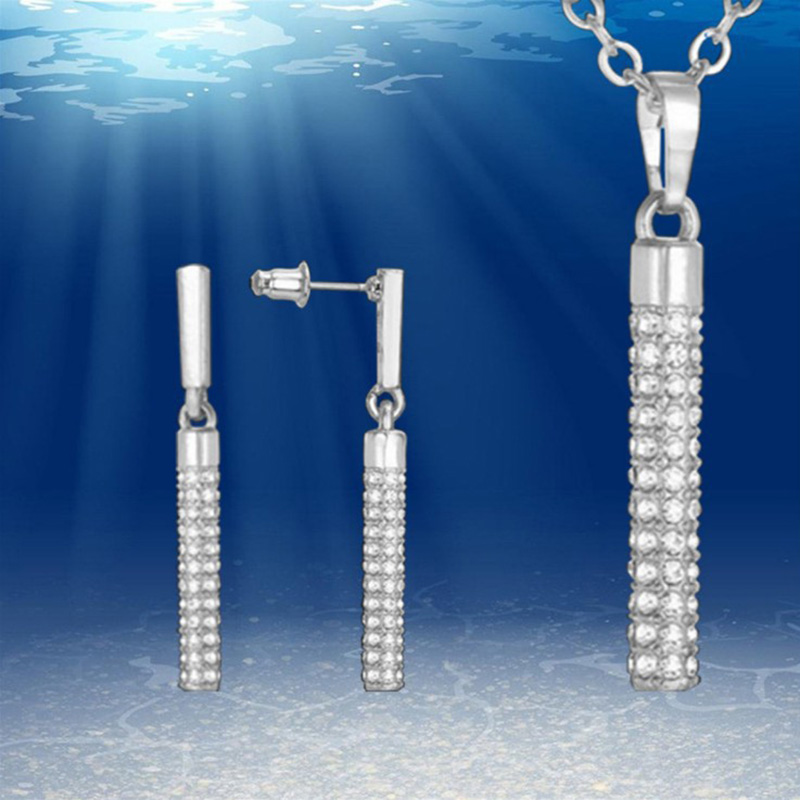 Fashion Geometric Diamond Cylindrical Stud Necklace Set display picture 4