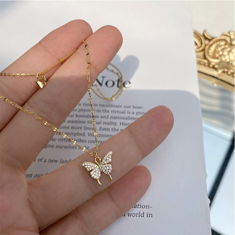 Fashion Double Rhinestone Butterfly Pendent Alloy Necklace display picture 6