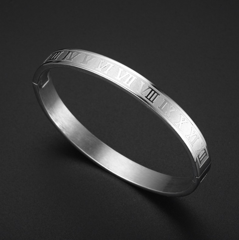 Fashion Titanium Steel Roman Numeral Embossed Bracelet display picture 10