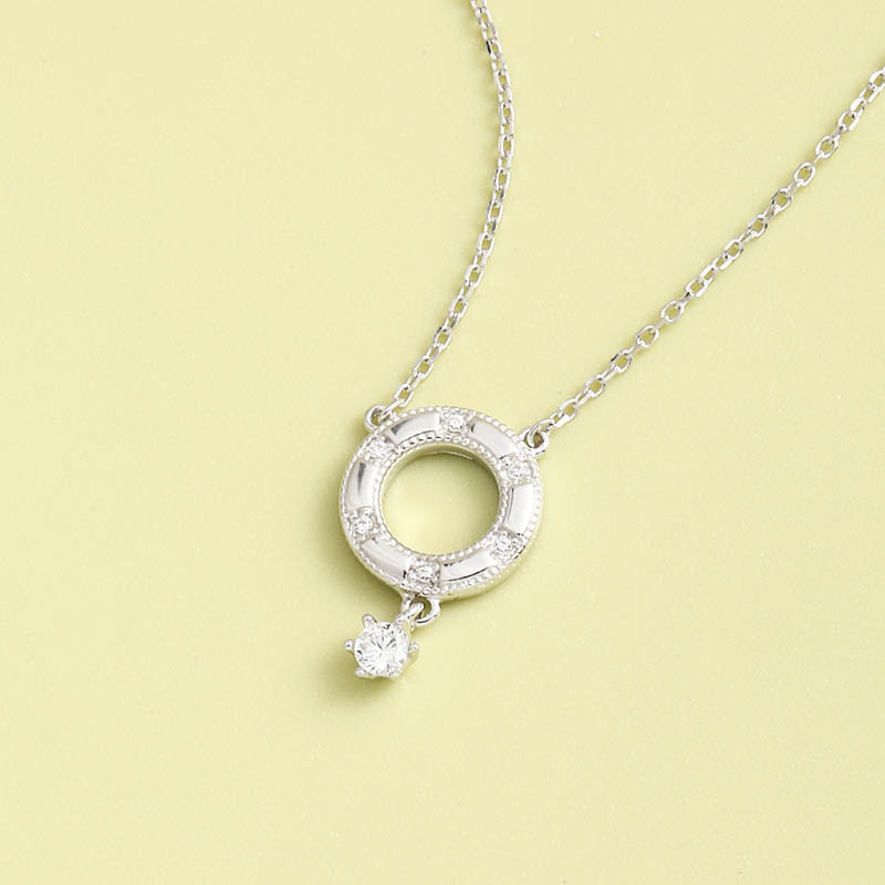 Simple Light Luxury Classic S925 Silver Necklace display picture 2