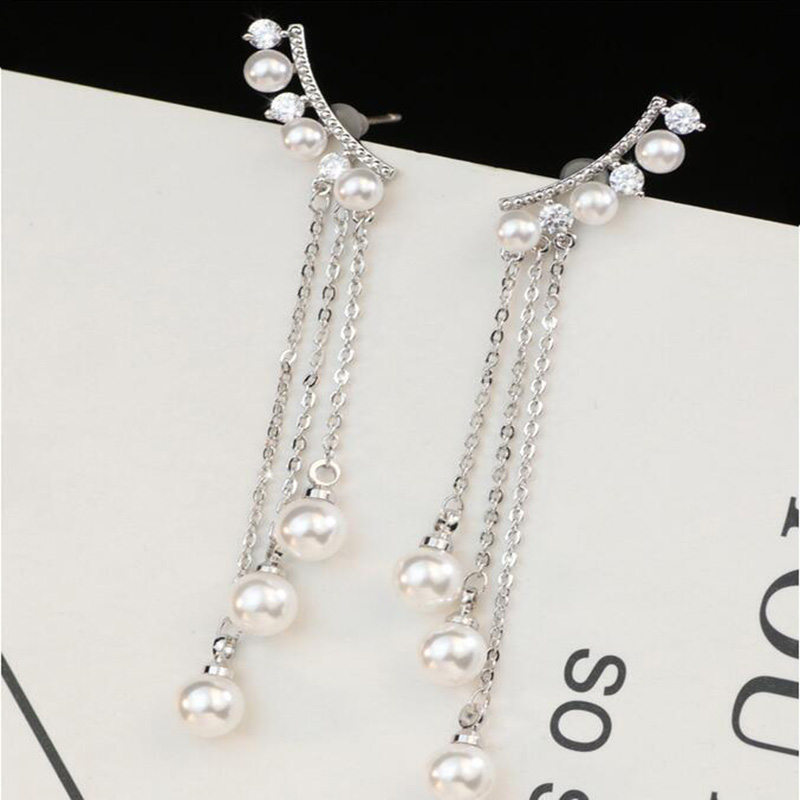 Fashion Rhinestone Sparkling Sweet Pearl Tassel Ear Clip display picture 3