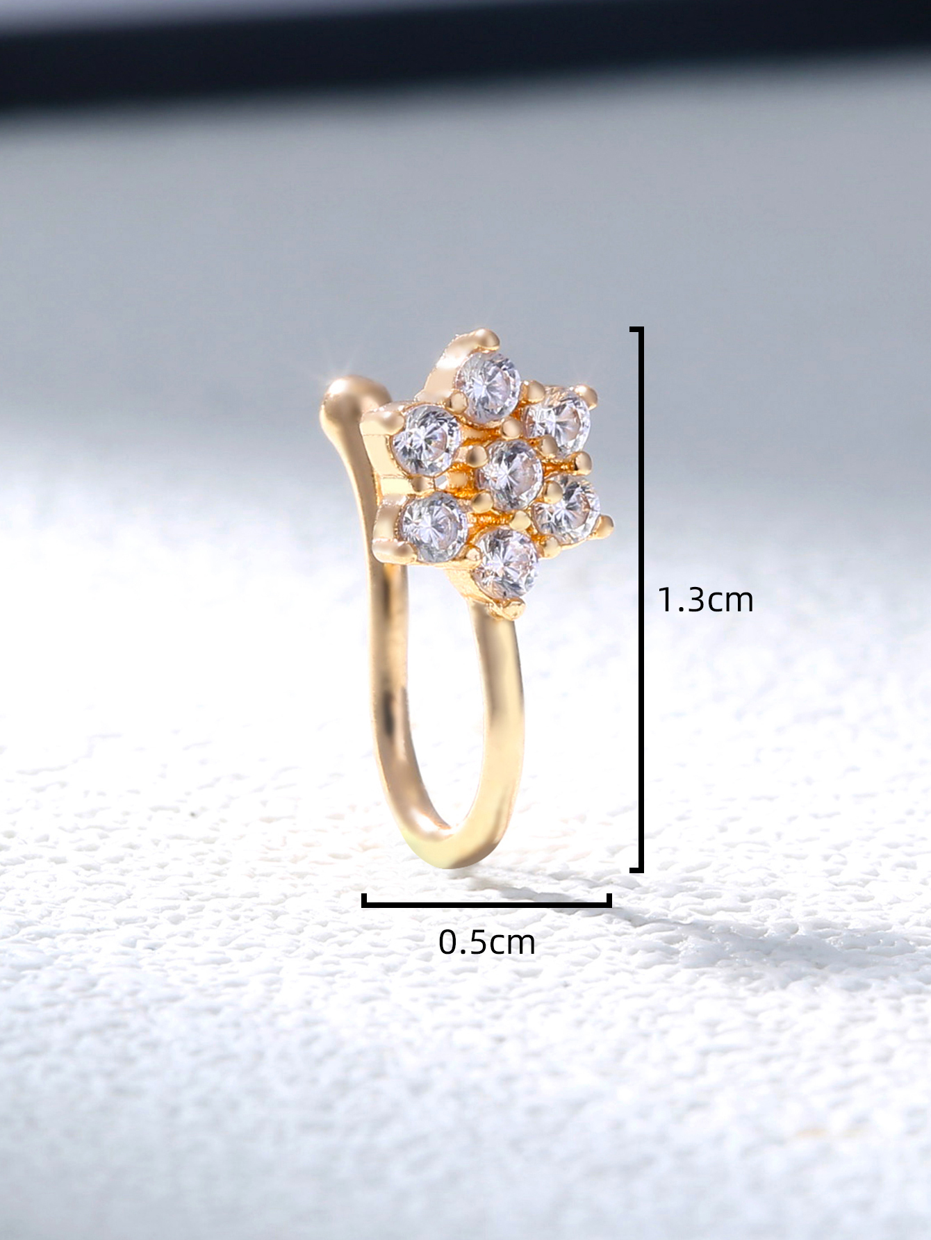 Fashion New Jewelry Flower Zircon Nose Ring U-shaped Micro-set Flower Zircon Nose Ring False Nose Ring Piercing Jewelry For Women 1 display picture 1