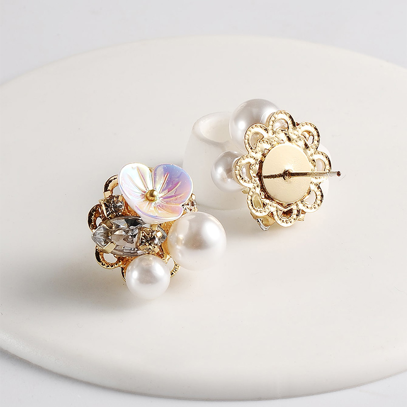 Boucles D'oreilles Géométriques À La Mode Cristal Perle Coquille Fleur display picture 1