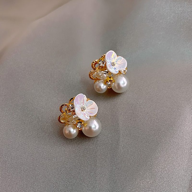 Boucles D'oreilles Géométriques À La Mode Cristal Perle Coquille Fleur display picture 4
