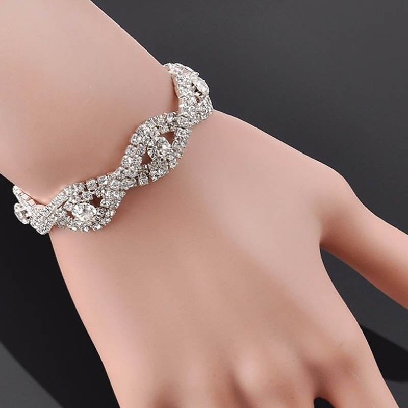 Fashion Jewelry Claw Chain Rhinestone Cross Alloy Bracelet display picture 1