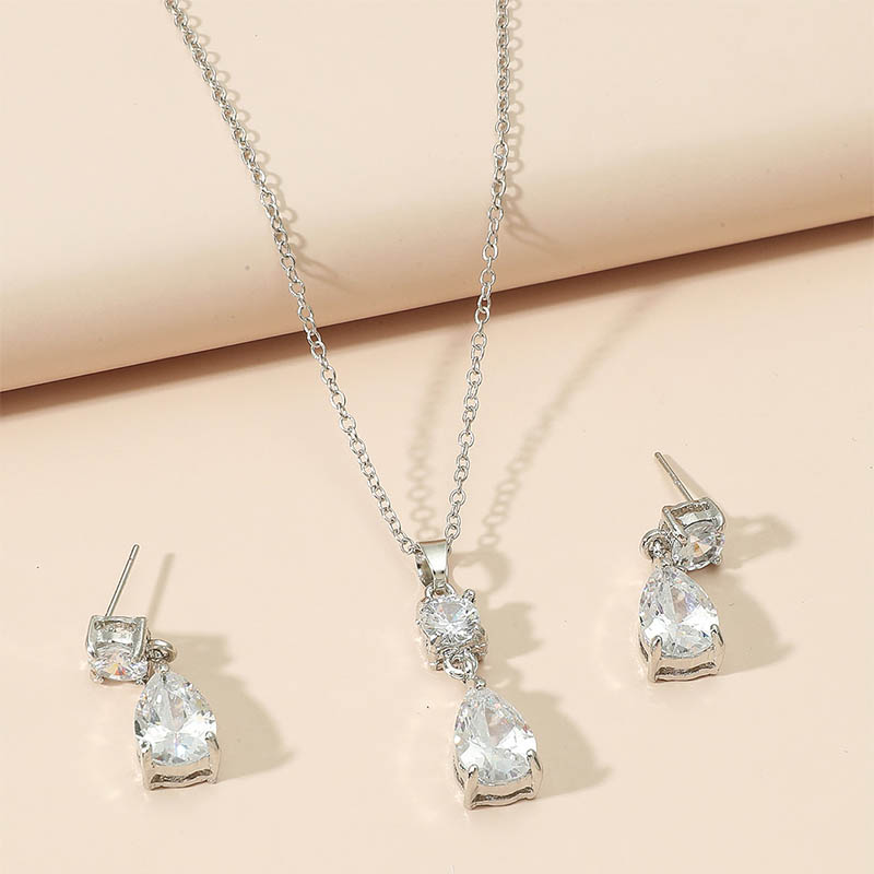 Fashion Jewelry Crystal Zircon Water Drop Necklace Stud Earrings Set display picture 5