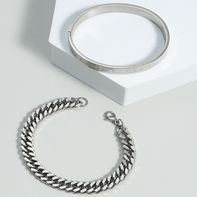 Men&#39;s Stainless Steel Roman Numeral Bracelet Chain Bracelet Set display picture 3