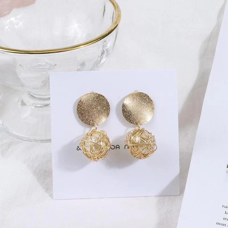 Korean Version Of Personality Temperament Metal Braided Ball Earrings Temperament Pearl Round Earrings Earrings Women display picture 1