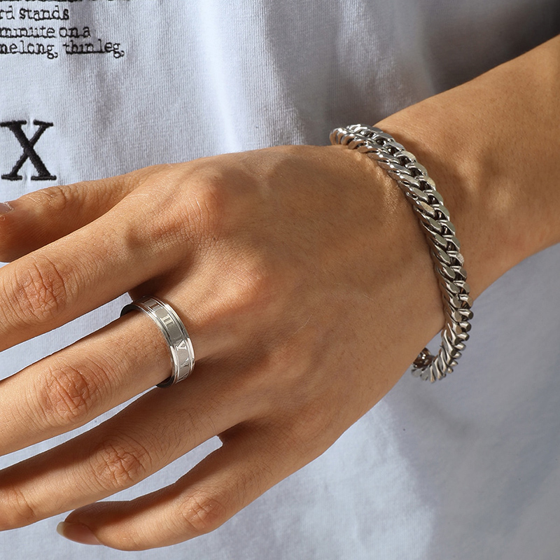 Men&#39;s Stainless Steel Roman Numeral Ring Chain Bracelet display picture 1