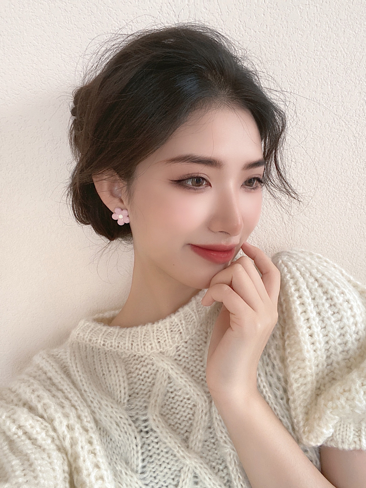 Pendientes De Flor De Viento Ins Rojos De Temperamento Coreano Para Mujer, Pendientes Bonitos Que Combinan Con Todo A La Moda 2022 display picture 2