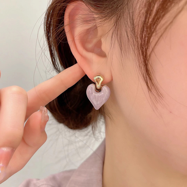 Purple Sweet 2022 New Trendy Female Love Earrings French Girl Heart Earrings Niche High-end Earrings display picture 8