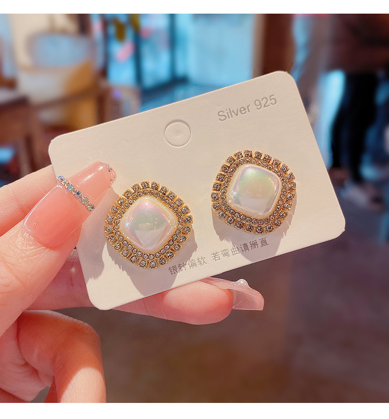 Neue Diamantbesetzte Geometrische Ohrringe Im Koreanischen Stil, Leichte Luxus-meerjungfrau-perlenmode-allgleiches-ohrringe display picture 3