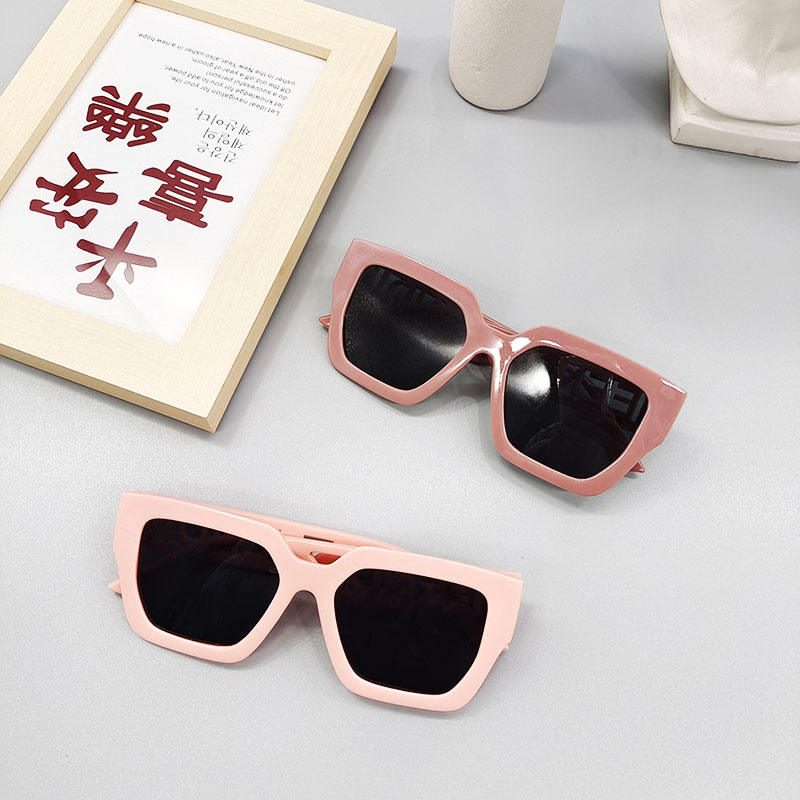 New Retro Square Candy Color Frame Children's Sunglasses display picture 4