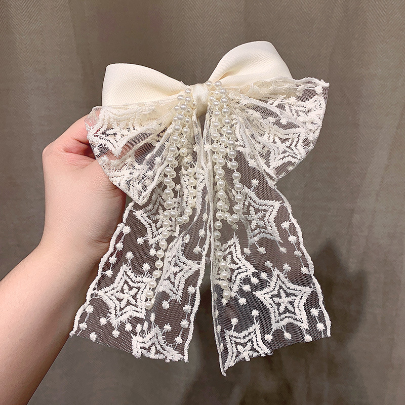 Fashion Black And White Lace Bow Star Hairpin Handmade Lock Edge Barrettes display picture 1