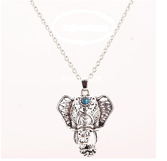 Fashion Bohemian Retro Elephant Shaped Inlaid Turquoise Pendant Necklace display picture 2