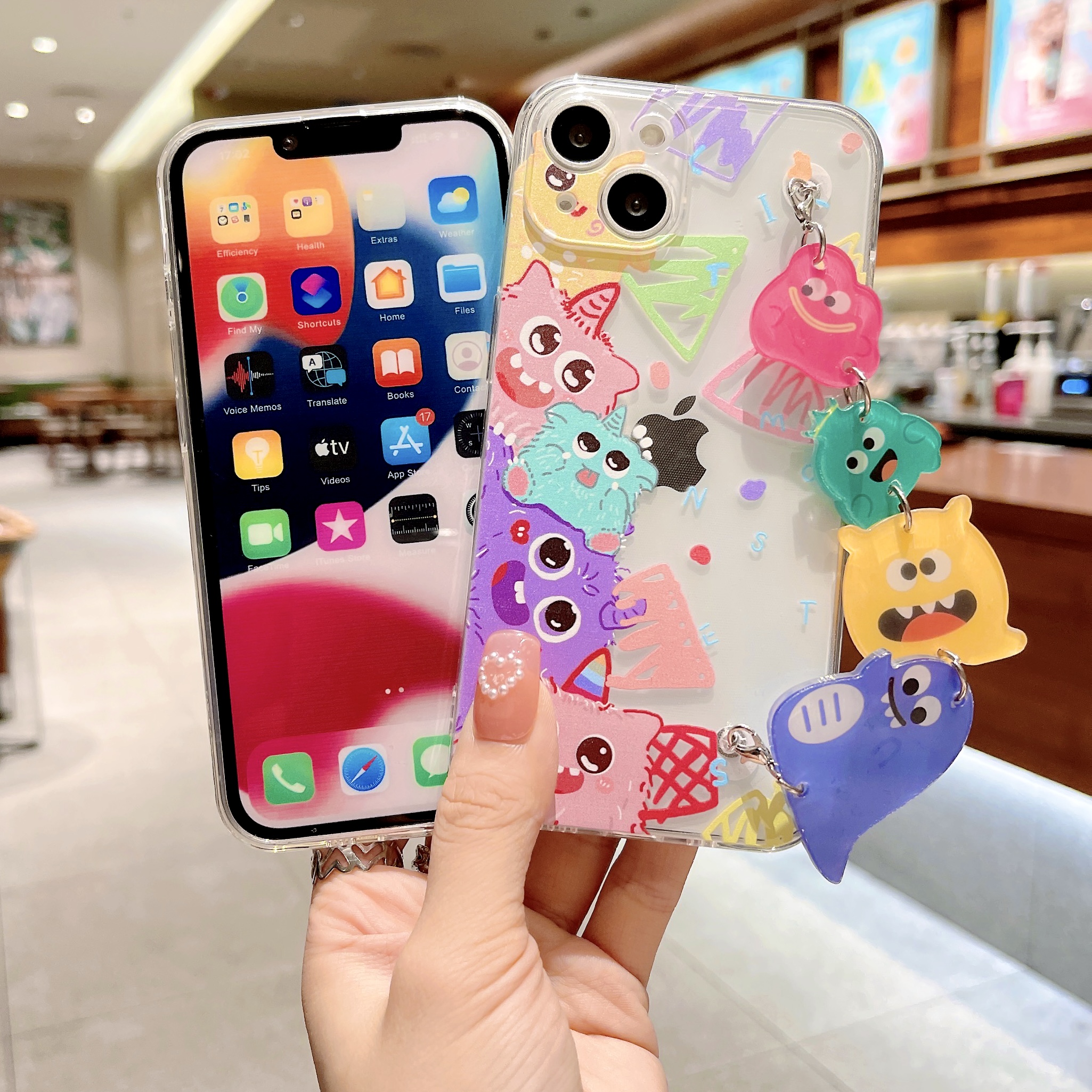 Fashion Cartoon Painted Flower Heart Chain Iphone 13 Mobile Phone Case display picture 3