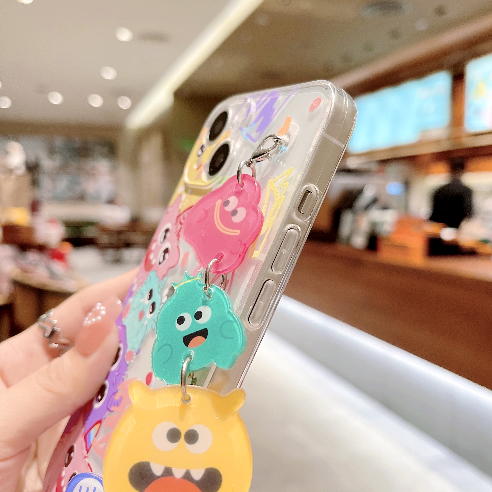 Fashion Cartoon Painted Flower Heart Chain Iphone 13 Mobile Phone Case display picture 10