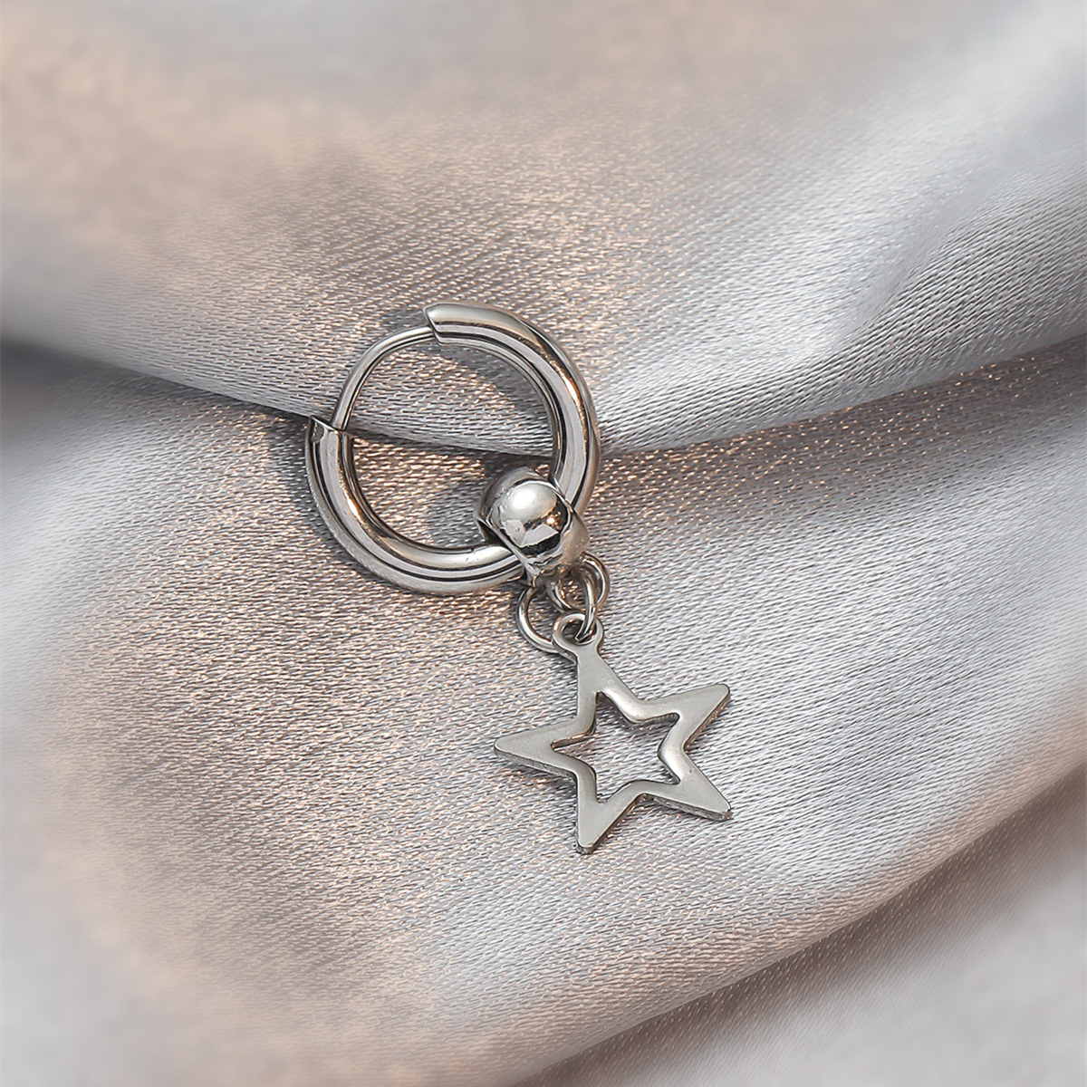 Fashion Geometric Stainless Steel Anti-allergy Earrings Star Shaped display picture 2