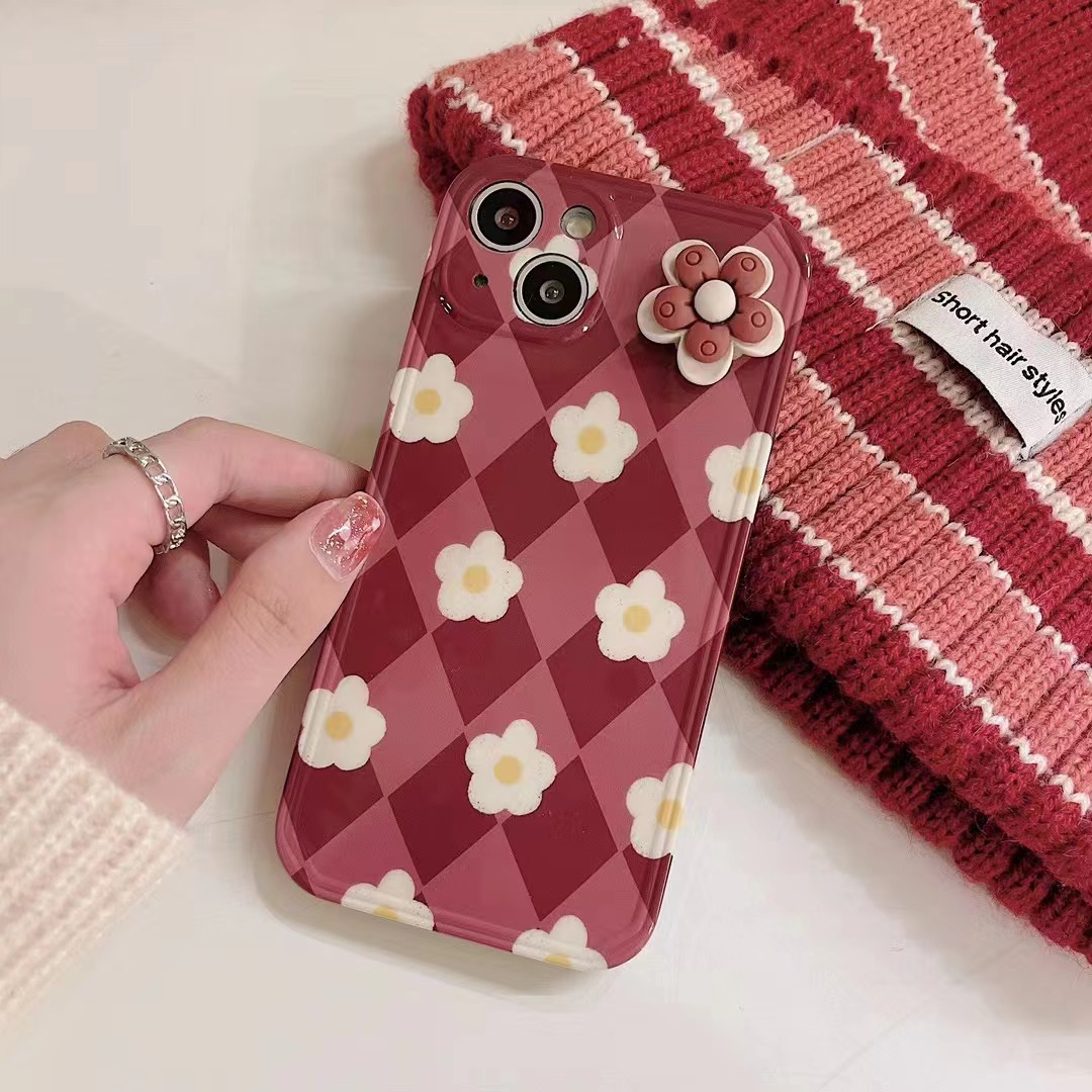 Fashion Wine Red Three-dimensional Little Flower Rhombus Grid Iphone13 Phone Case display picture 4