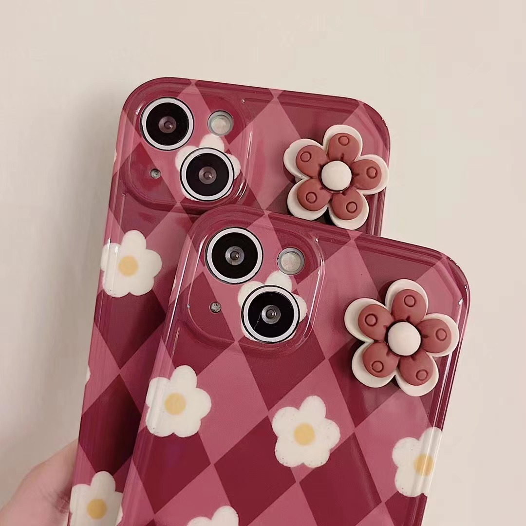 Fashion Wine Red Three-dimensional Little Flower Rhombus Grid Iphone13 Phone Case display picture 6