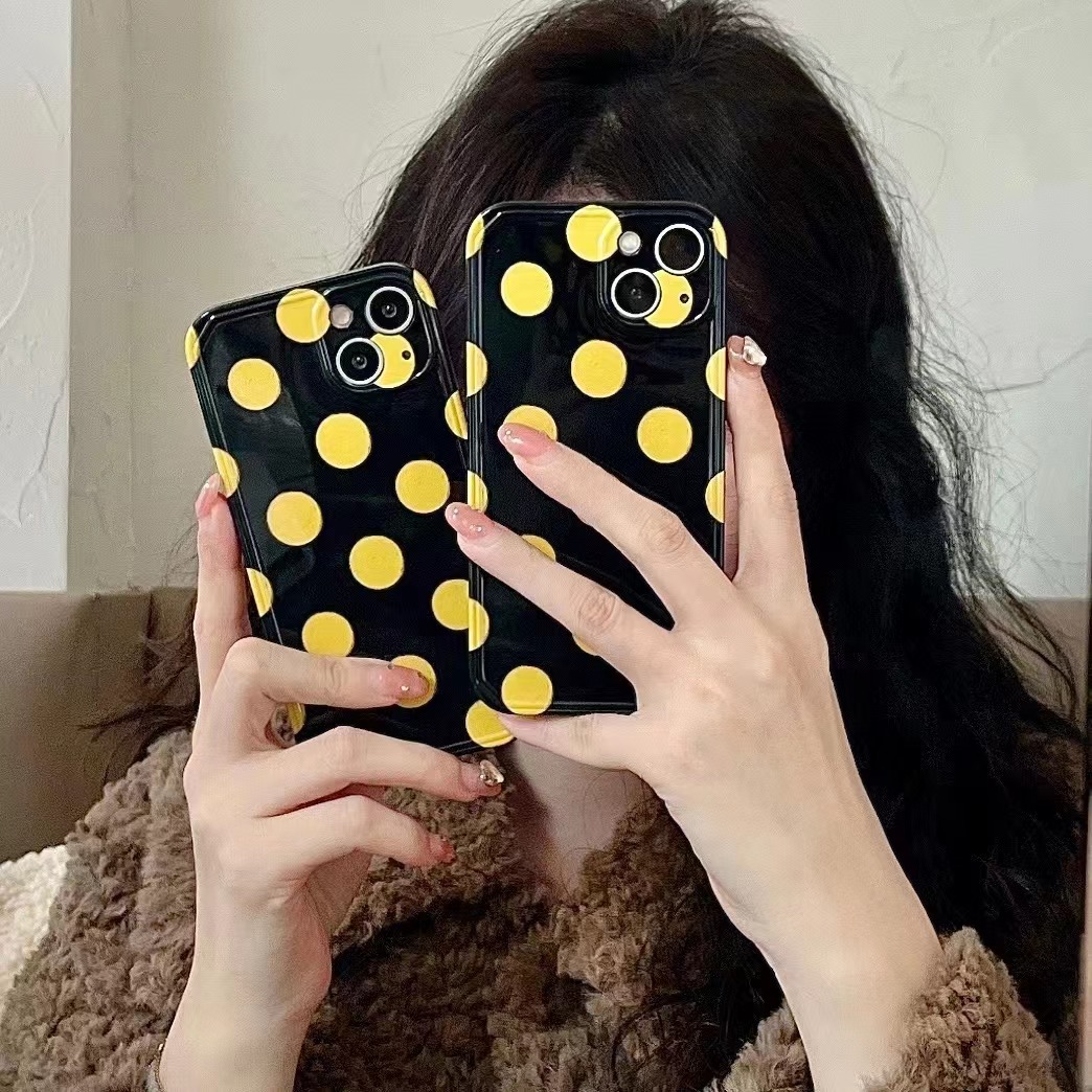 Simple Yellow Polka Dots Pattern Iphone 13 Mobile Phone Case display picture 4