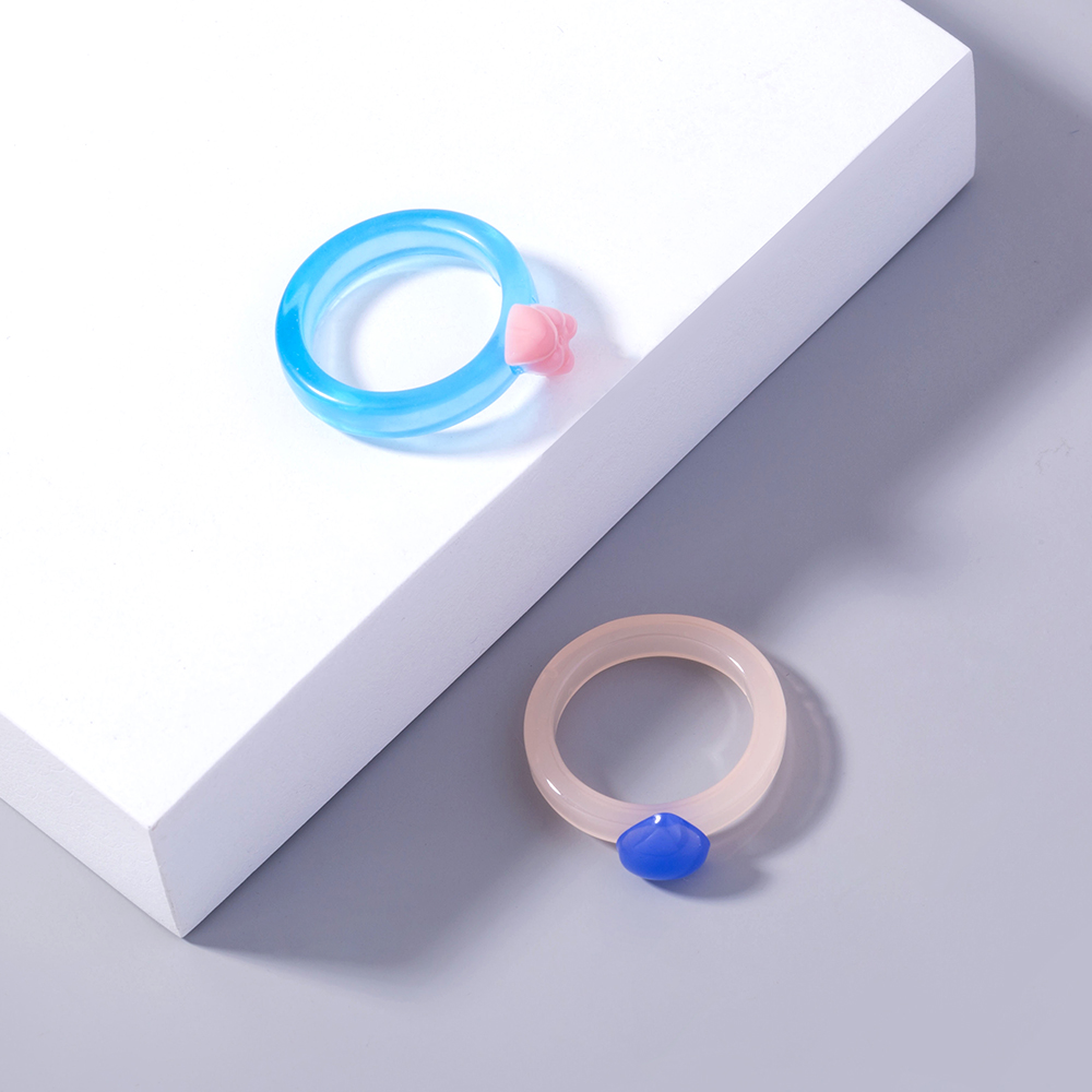 Mode Niedlichen Candy Rosa Mini Bär Blau Herz Form Harz Ring display picture 2