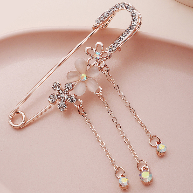 Fashion Sweet Diamond-embedded Opal Flower Shaped Tassel Brooch Women's display picture 6