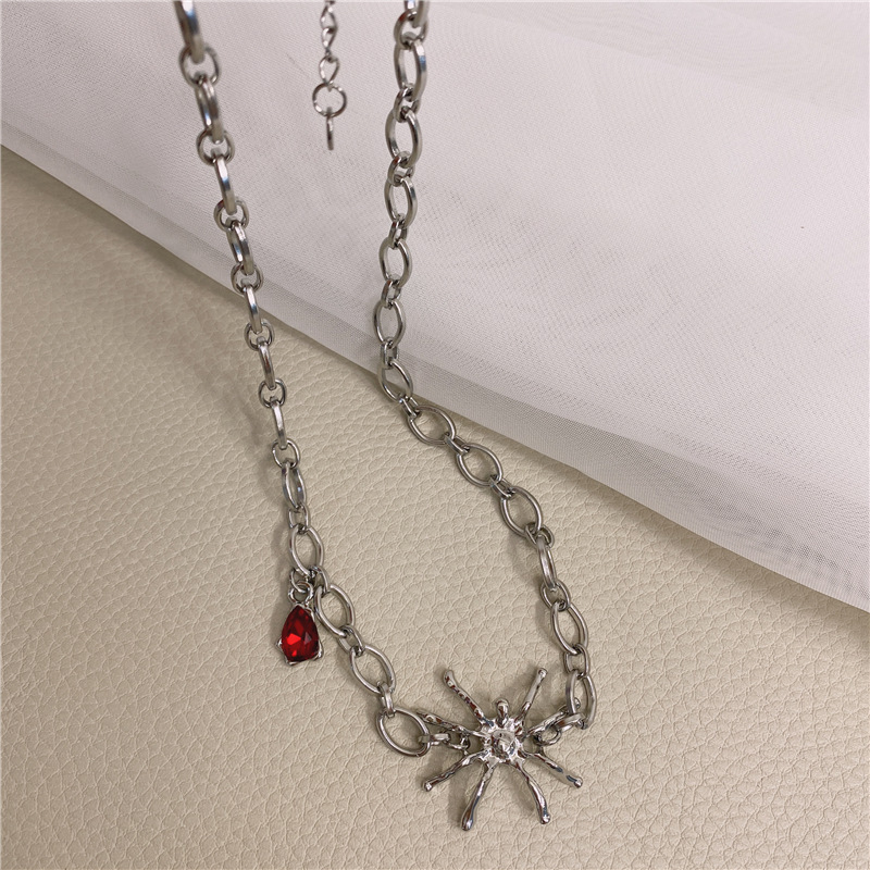 New Style Fashion Spider Ruby Pendant Clavicle Chain Necklace display picture 2