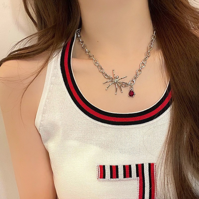 New Style Fashion Spider Ruby Pendant Clavicle Chain Necklace display picture 3