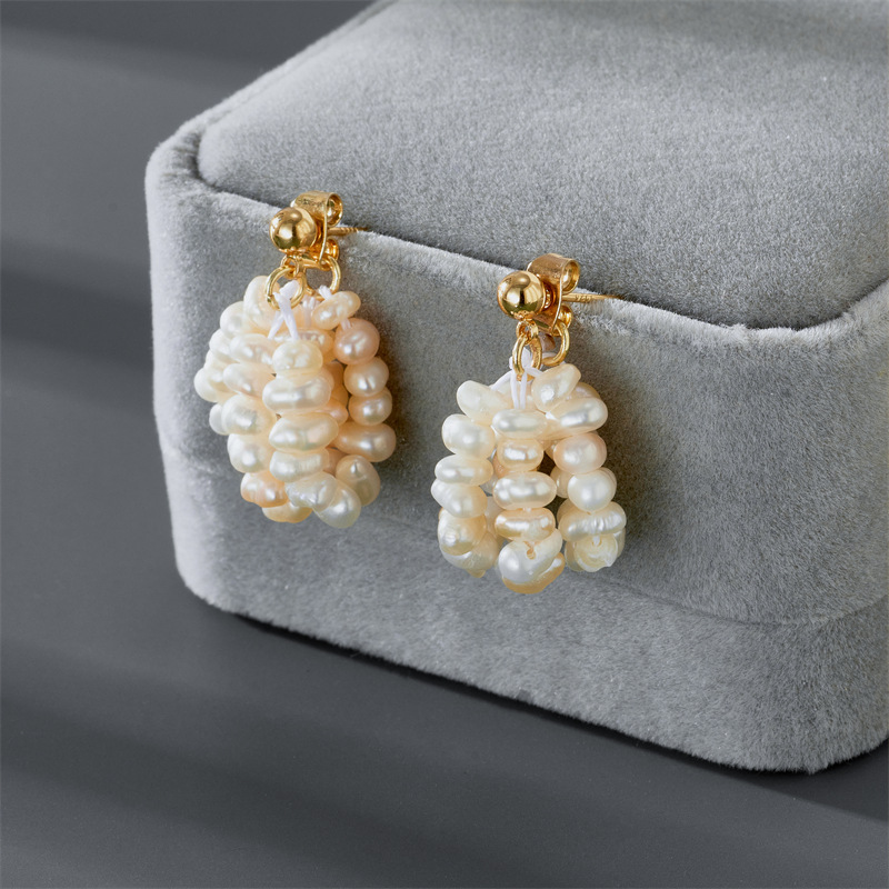 New Baroque Ladies Electroplating Real Gold Natural Freshwater Pearl Earrings display picture 2