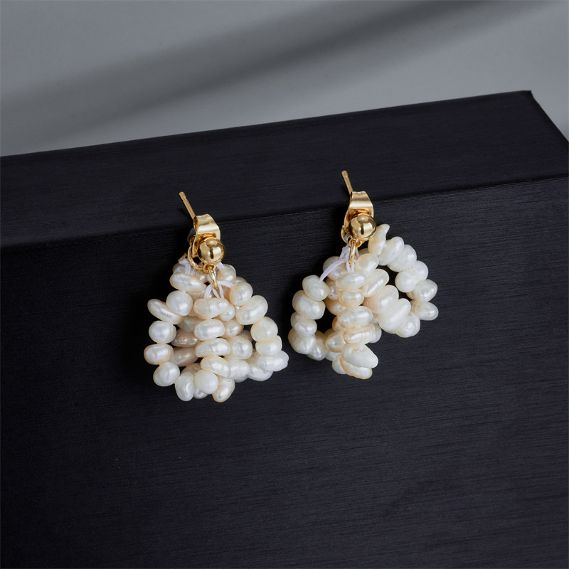 New Baroque Ladies Electroplating Real Gold Natural Freshwater Pearl Earrings display picture 5
