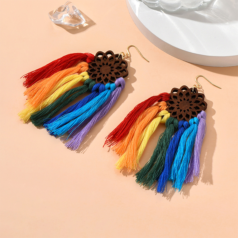 Ins Style Basic Retro Tassel Wood No Inlaid Women's Earrings display picture 2