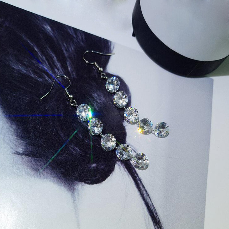 Fashion Elegant Shining Diamond Beaded Earrings Ornament Wholesale display picture 5