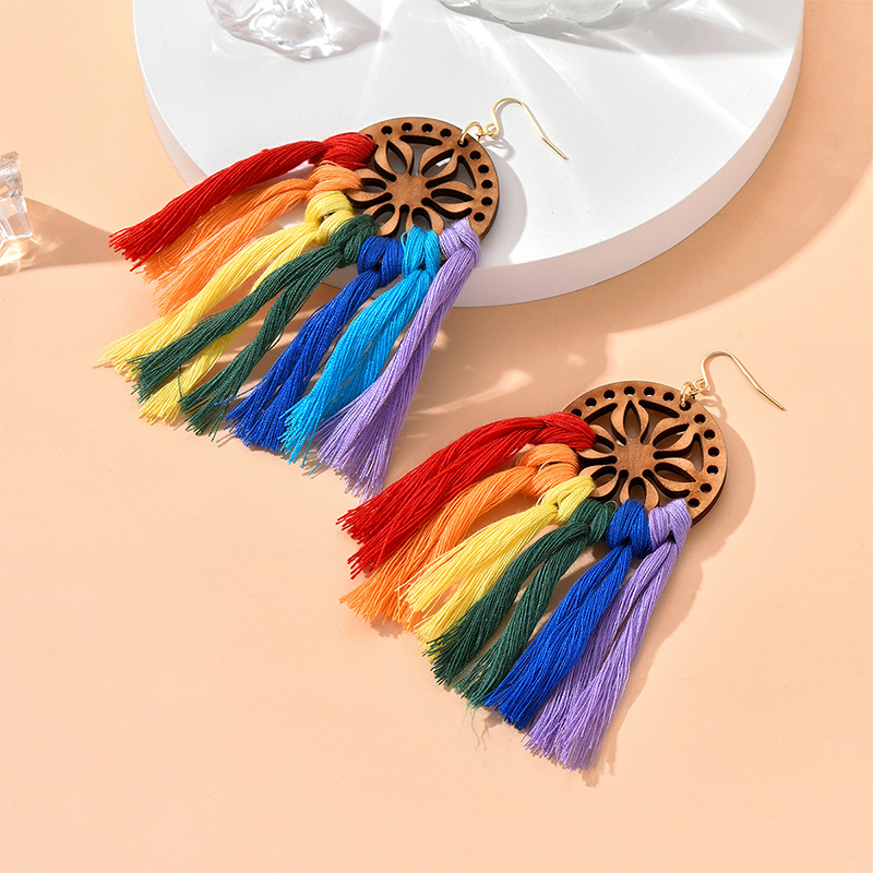 Ins Style Basic Retro Tassel Wood No Inlaid Women's Earrings display picture 4