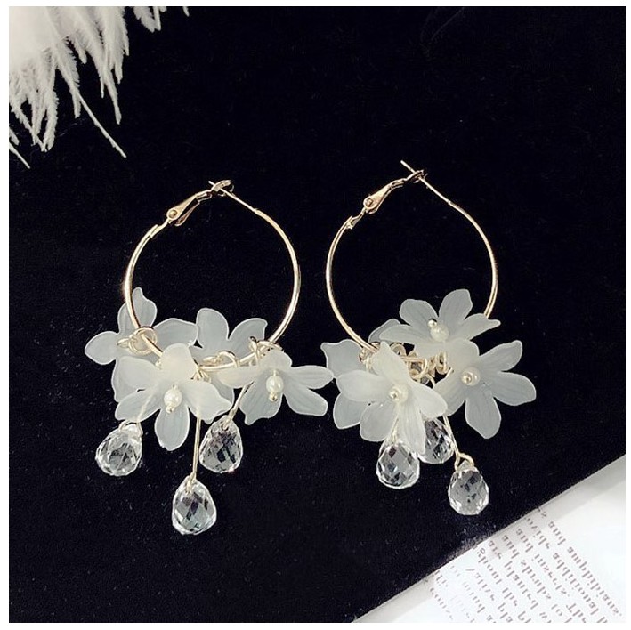 Fashion Flower Tassel Water Drop Pendant Crystal Petal Earrings display picture 4