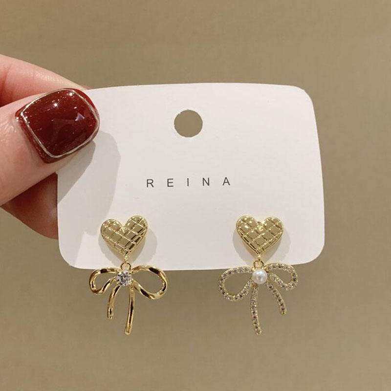 Fashion Simple Female Hearts Bow Shape Alloy Earrings display picture 1