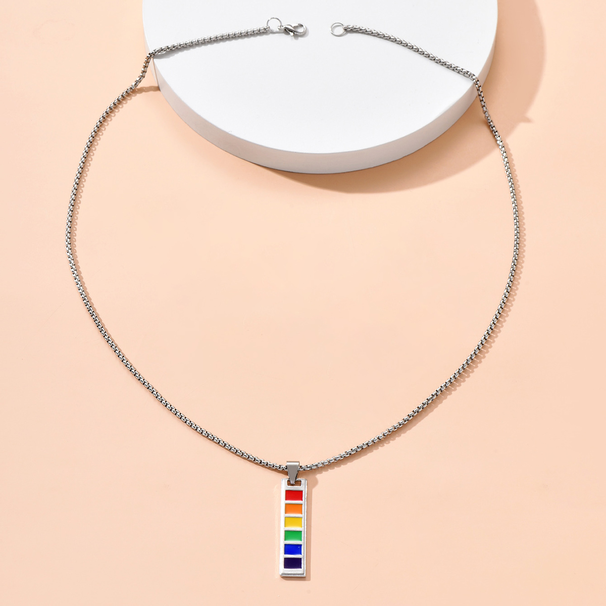 Unisex Mode Regenbogen Legierung Ferrolegierung Halskette Mit Anhänger Epoxid Überzug Keine Intarsien Halsketten display picture 3