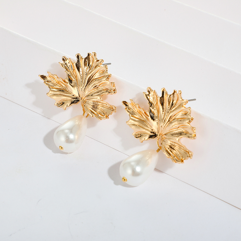 New Style Water Drop Pearl Pendant Irregular Geometric Leaf Earrings display picture 5