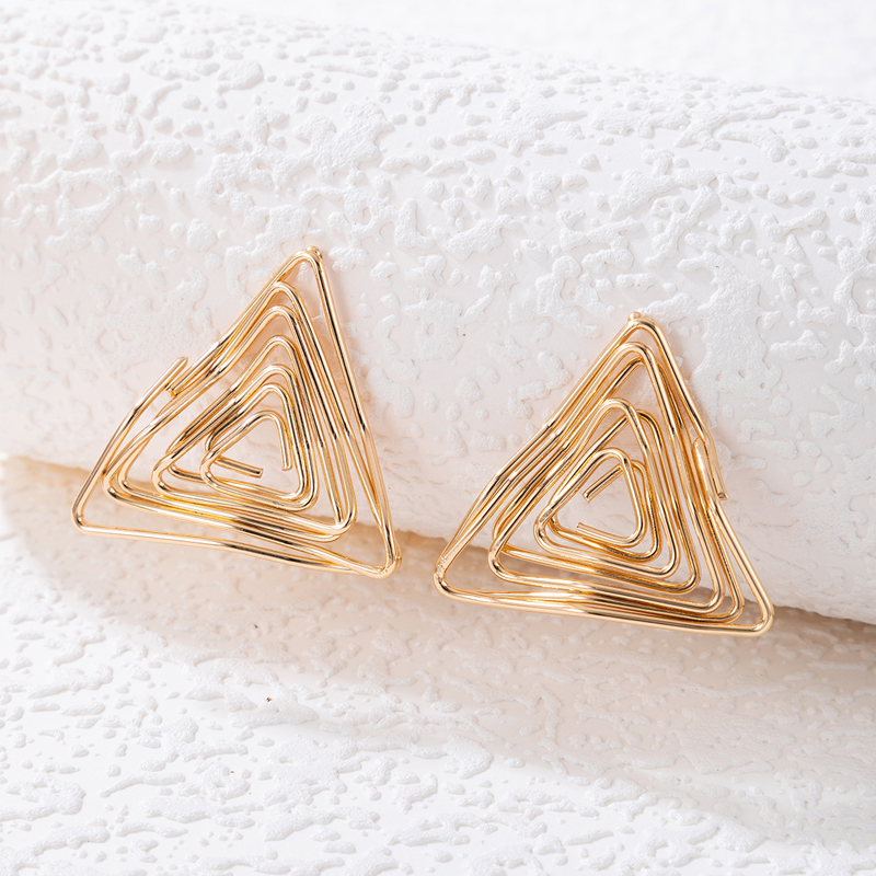 Simple Geometric Triangle Spiral Hollow Heart Shape Alloy Stud Earrings display picture 3